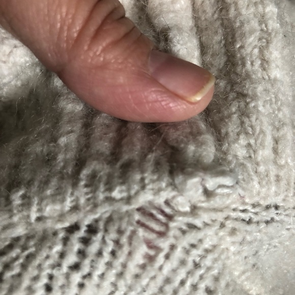 Sweater - Picture 3 of 4